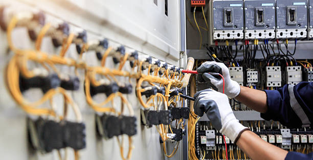 Professional Electrician technician working in Moon Lake, FL